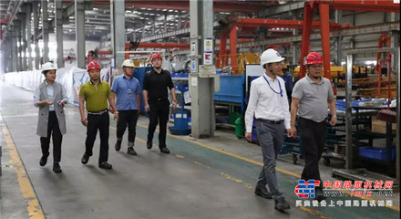 中国工程机械工业协会挖掘机分会秘书长李宏宝访问安徽柳工