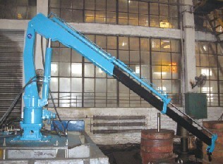 我国首台微型环保折臂式随车起重机研制成功