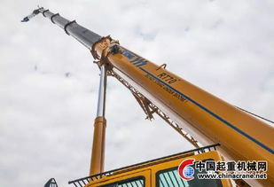 工程机械版 好莱坞大片 徐工起重机 超人 震撼全场